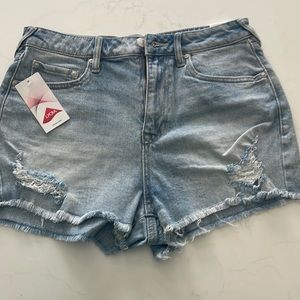 Women’s denim shorts waist size 29